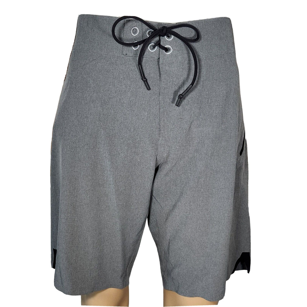 Lululemon Gray BoardShorts 10" UnLined Swim Trunks Board Men's Measures 17" flat